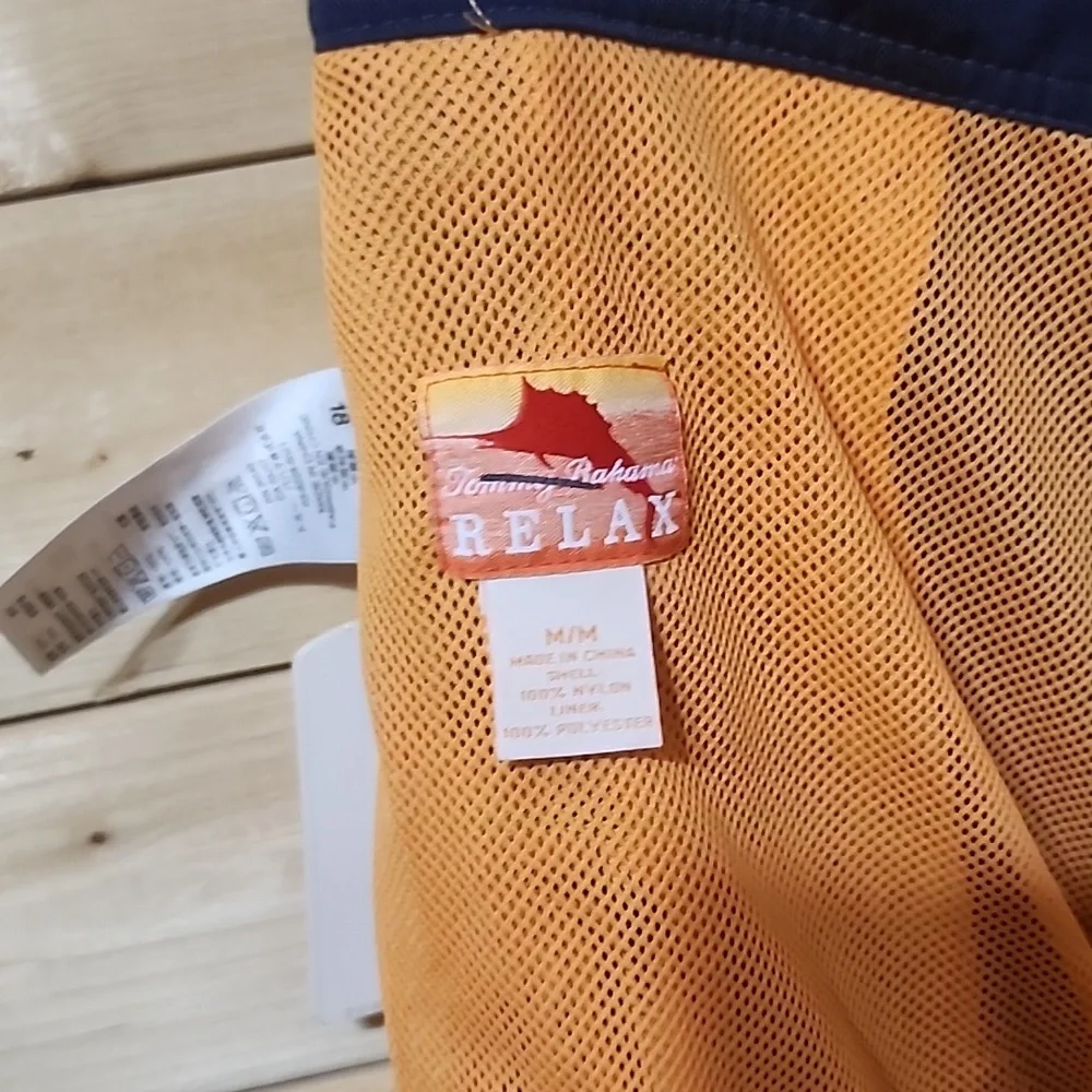 Tommy Bahama Swim Trunks Size Medium NWT